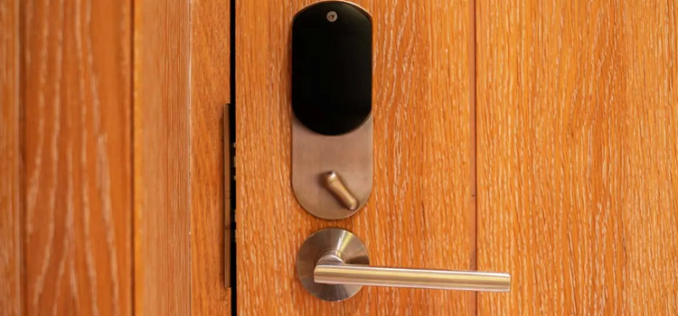Automatic Locking Door Knob Vacaville
